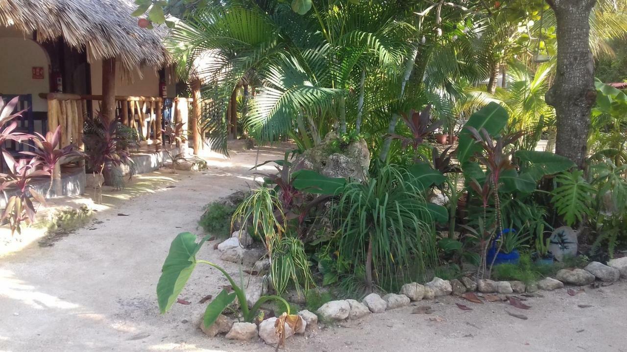 Отель Zamunda Garden View Тулум Экстерьер фото